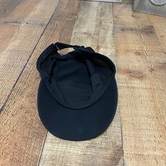 Under Armour Women's Fly Fast Run Cap - Picture 5 of 8